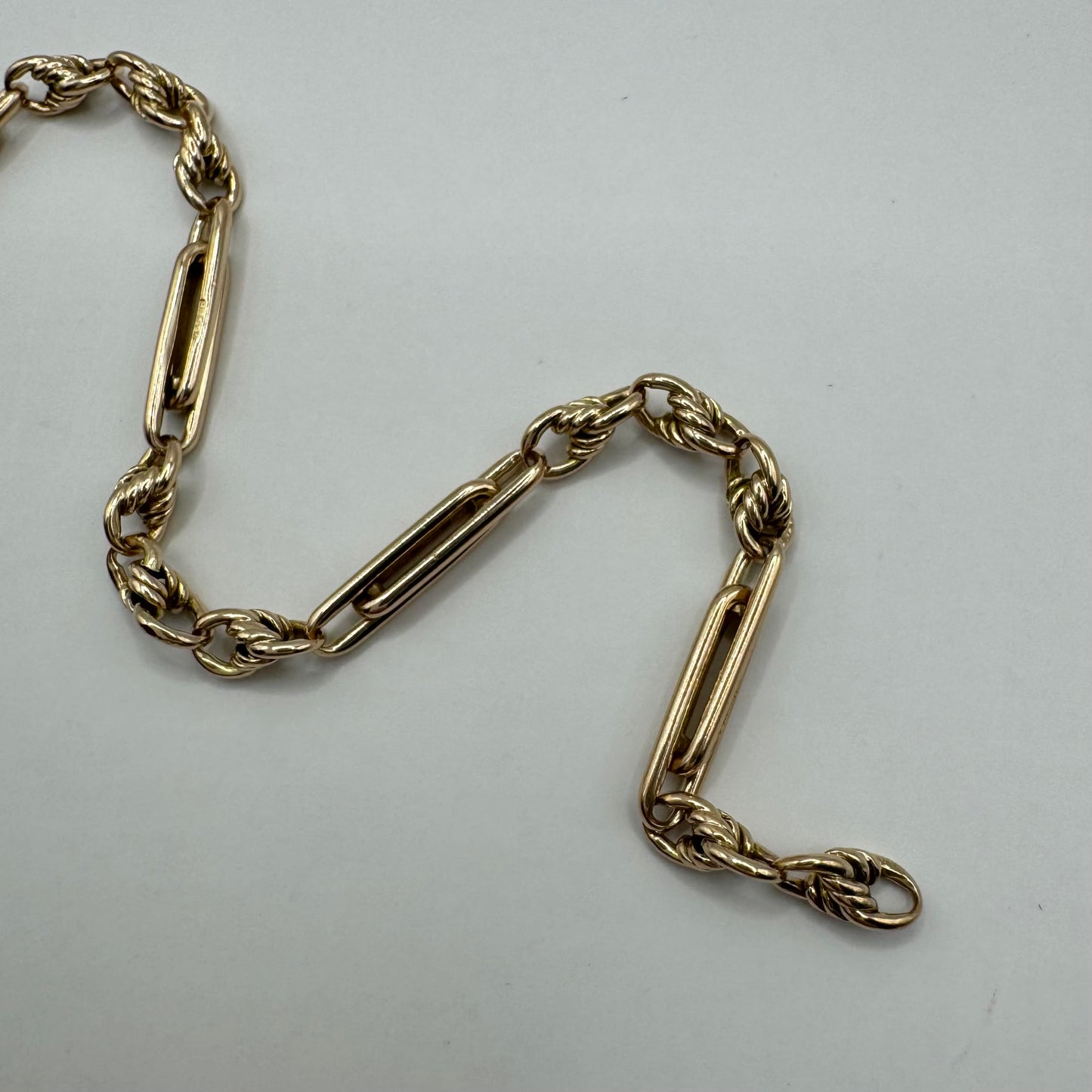 9ct beautiful solid fetter & love knot link bracelet