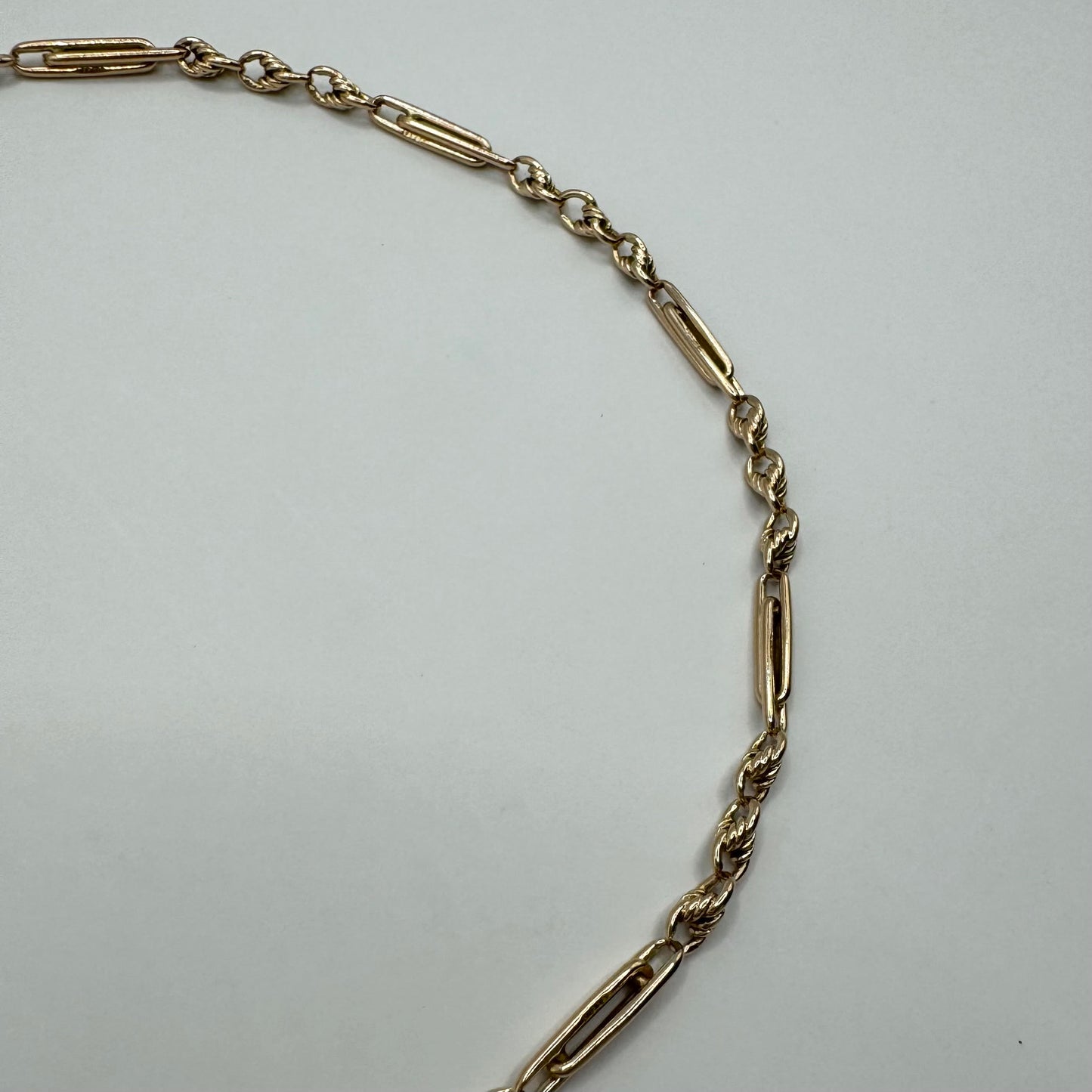 9ct beautiful solid fetter & love knot link bracelet