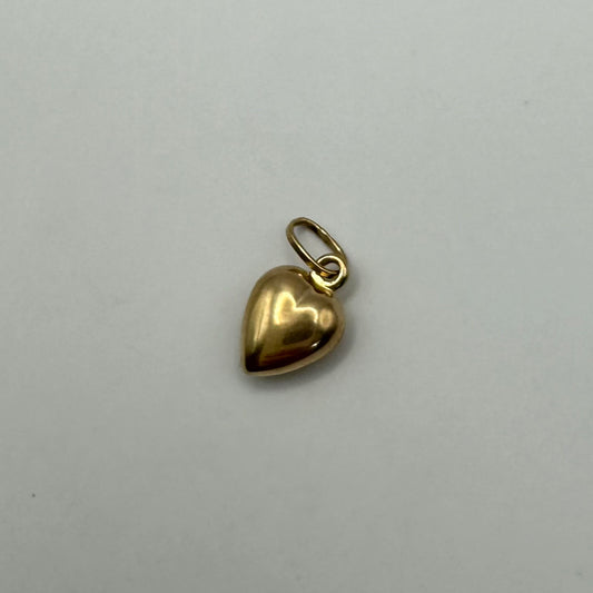 9ct Mini puffy heart token charm